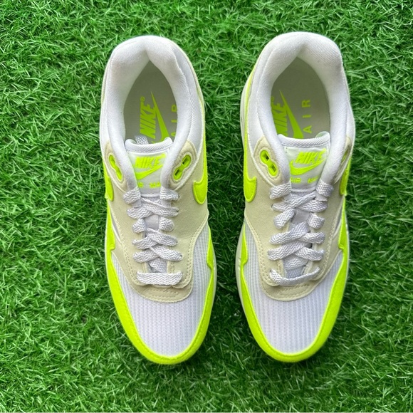 Nike Air Max 1 Volt - Sea Glass - Picture 14 of 14